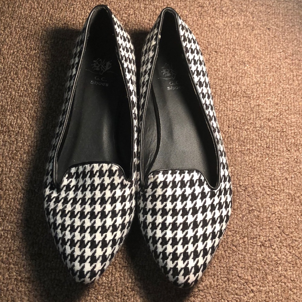 Black and White Houndstooth Flats